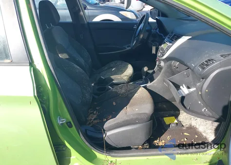 2013 Hyundai Accent Gs z USA, uszkodzony, nr VIN KMHCT5AE1DU081113